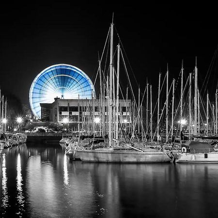 Centre Ville - Lumineux - Fibre Internet Haut Debit - Route Des Plages ロリアン エクステリア 写真